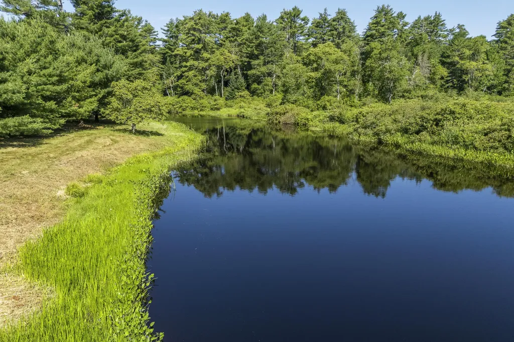 1895 Wagner Bridge Road Waldoboro ME 04572