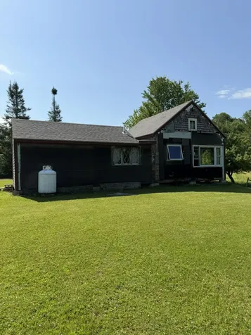 1895 Wagner Bridge Road Waldoboro ME 04572