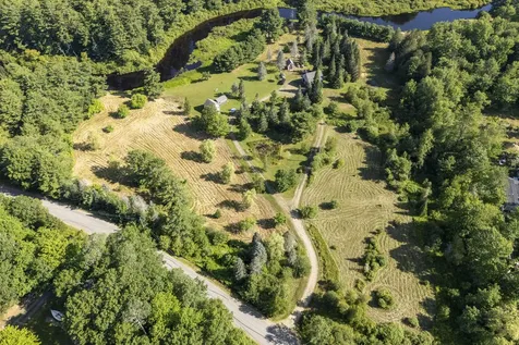1895 Wagner Bridge Road Waldoboro ME 04572