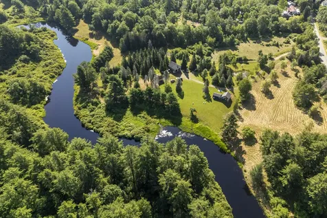 1895 Wagner Bridge Road Waldoboro ME 04572