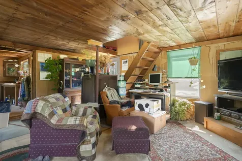 1895 Wagner Bridge Road Waldoboro ME 04572