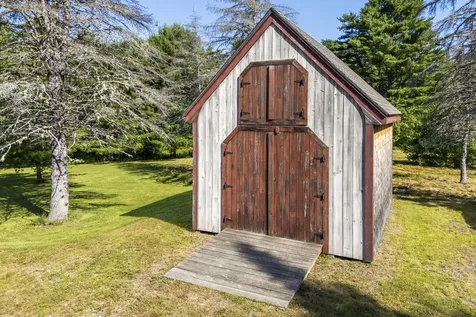 1895 Wagner Bridge Road Waldoboro ME 04572
