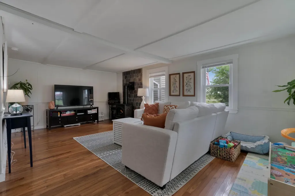 178 Ossipee Trail W Limington ME 04049