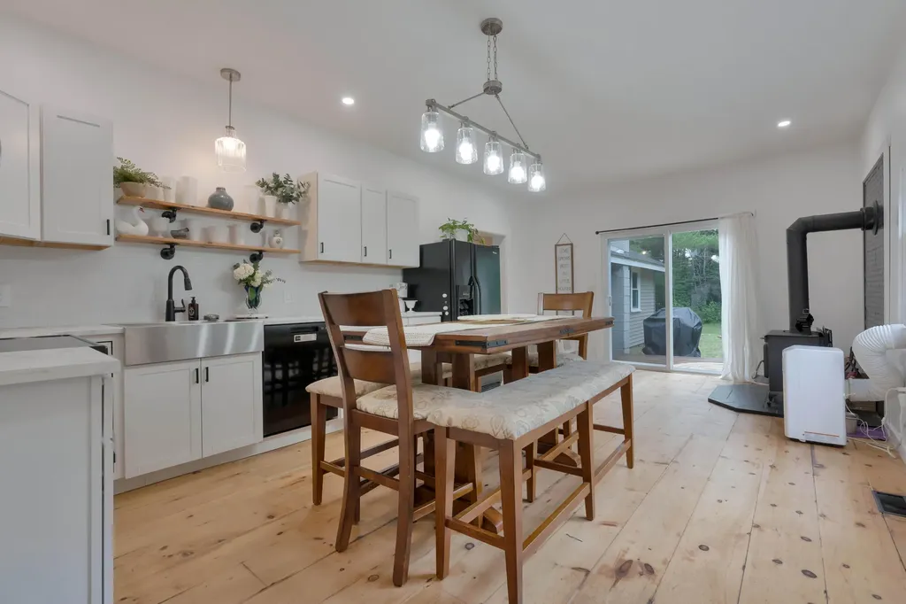 178 Ossipee Trail W Limington ME 04049