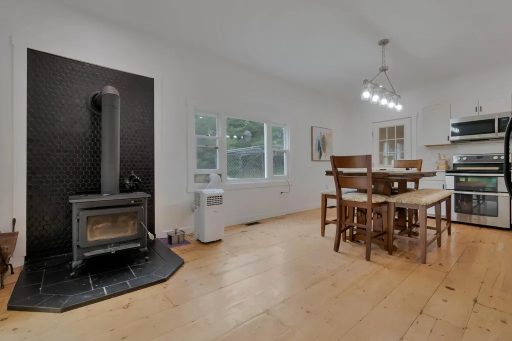 178 Ossipee Trail W Limington ME 04049