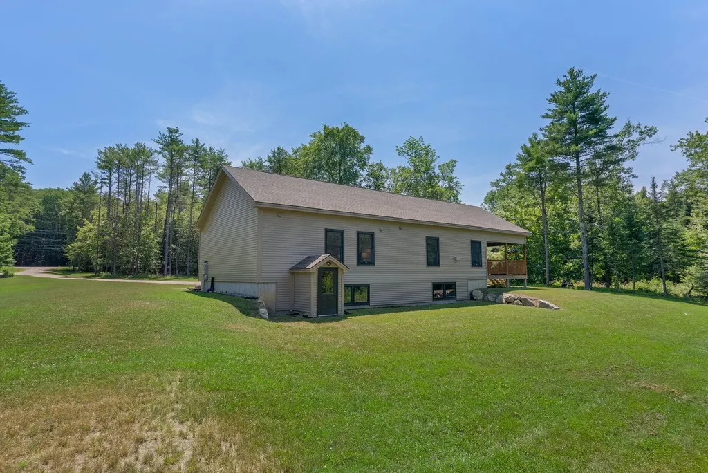 14 Wilsons Woods Road Durham ME 04222