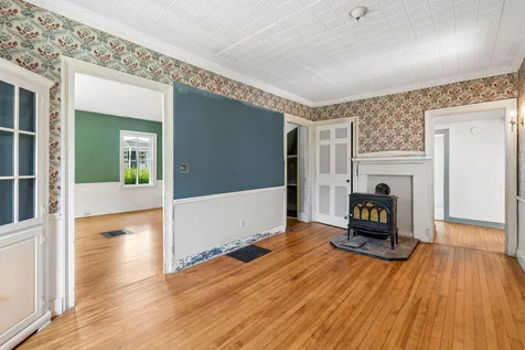 13 Green Street Topsham ME 04086