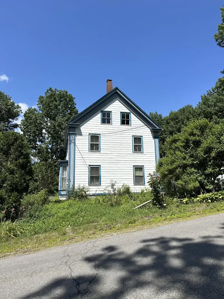 24 Old Route One Waldoboro ME 04572