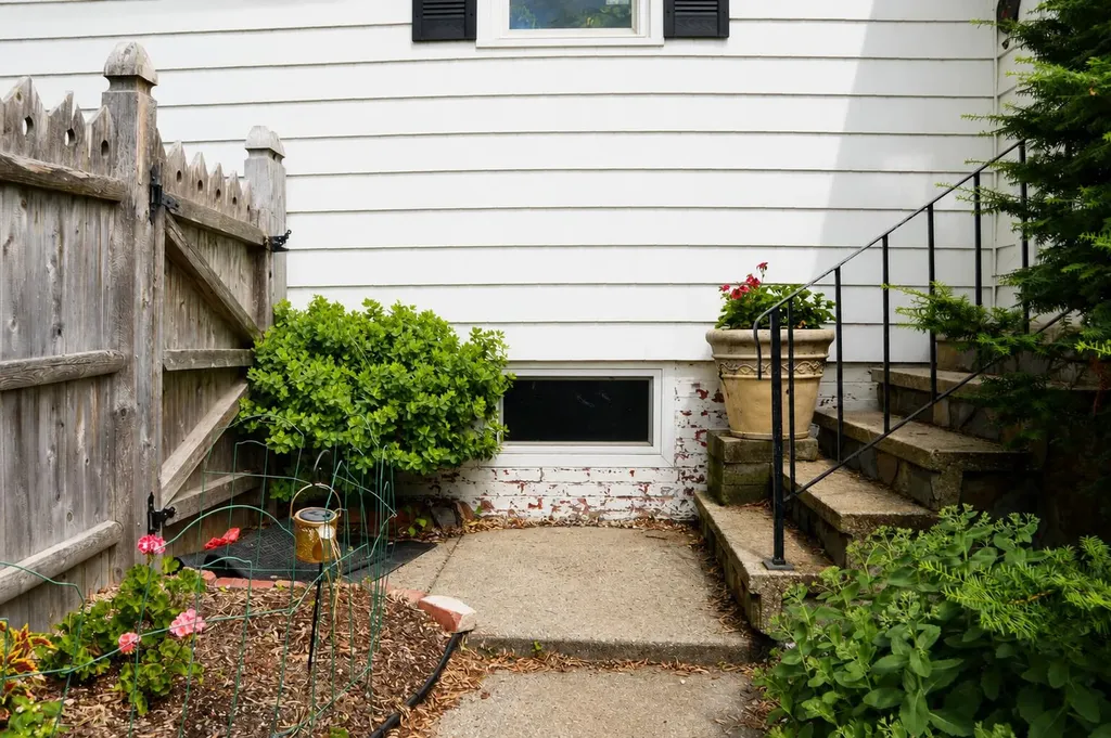 85 Dumont Avenue Lewiston ME 04240