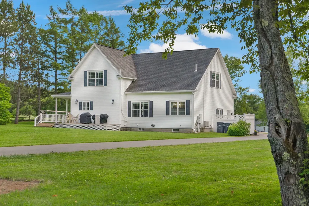 517 Blackstream Road Hermon ME 04401