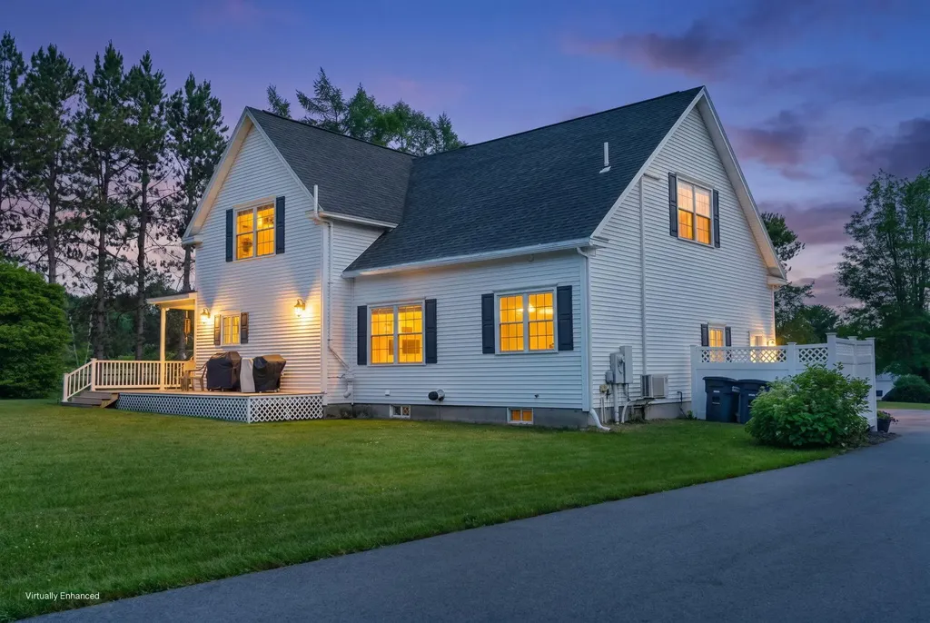 517 Blackstream Road Hermon ME 04401