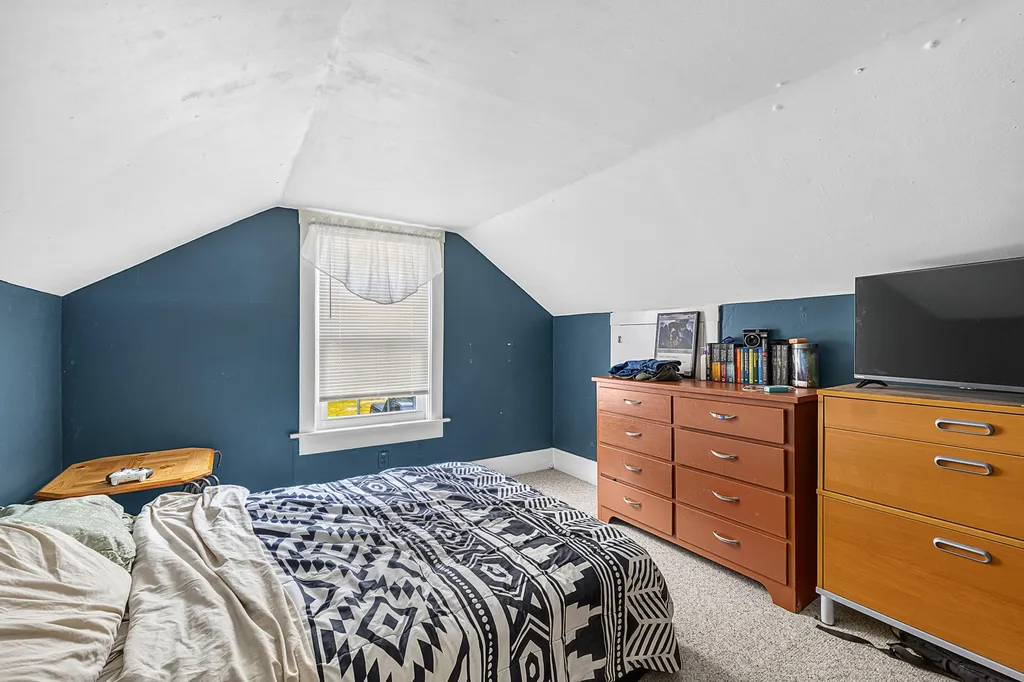 108 Middlesex Road Topsham ME 04086