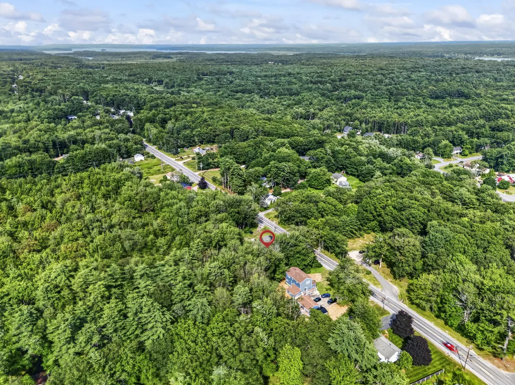 108 Middlesex Road Topsham ME 04086
