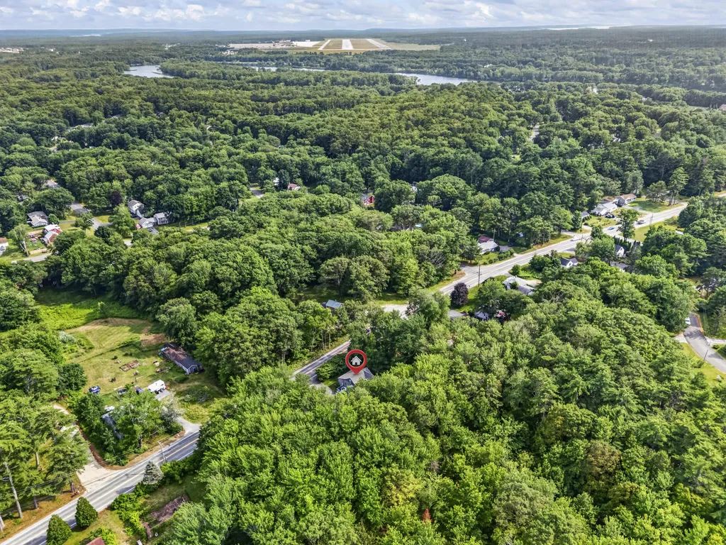 108 Middlesex Road Topsham ME 04086
