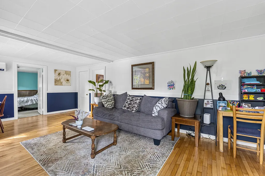 108 Middlesex Road Topsham ME 04086