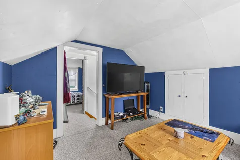 108 Middlesex Road Topsham ME 04086