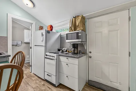 108 Middlesex Road Topsham ME 04086
