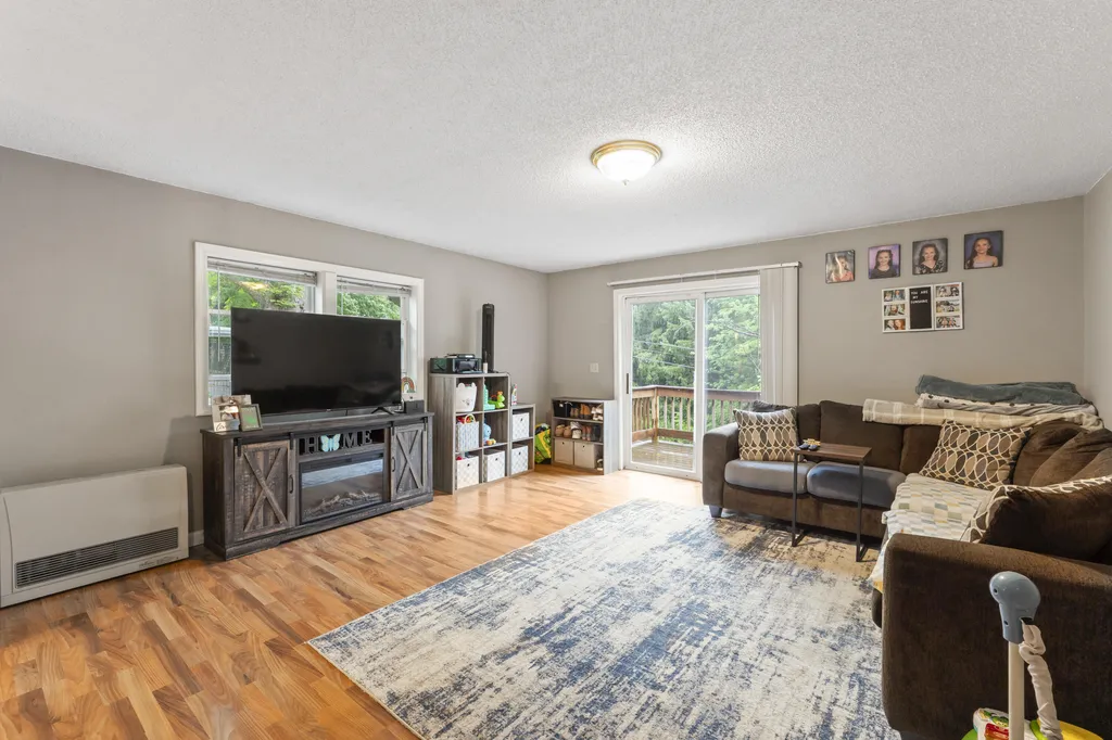 22 Spring Street Gardiner ME 04345