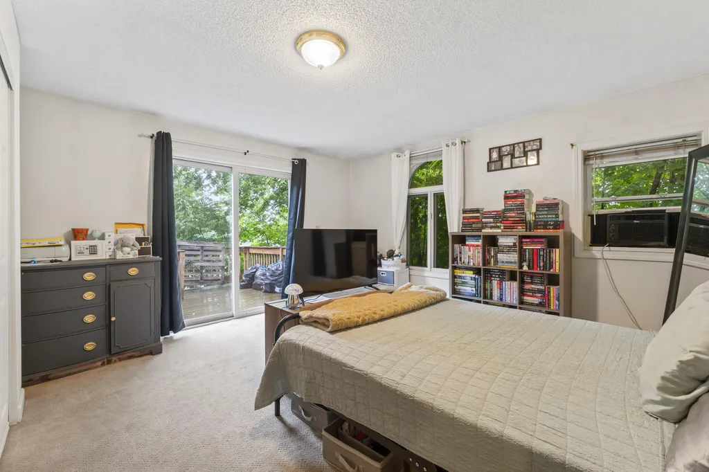 22 Spring Street Gardiner ME 04345
