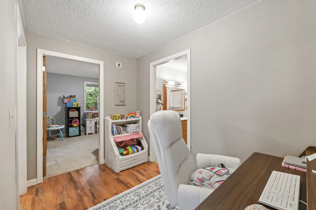 22 Spring Street Gardiner ME 04345