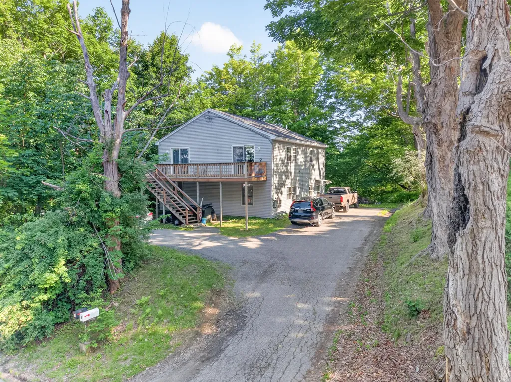 22 Spring Street Gardiner ME 04345