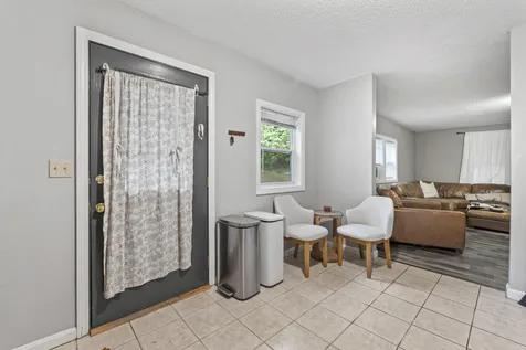 22 Spring Street Gardiner ME 04345