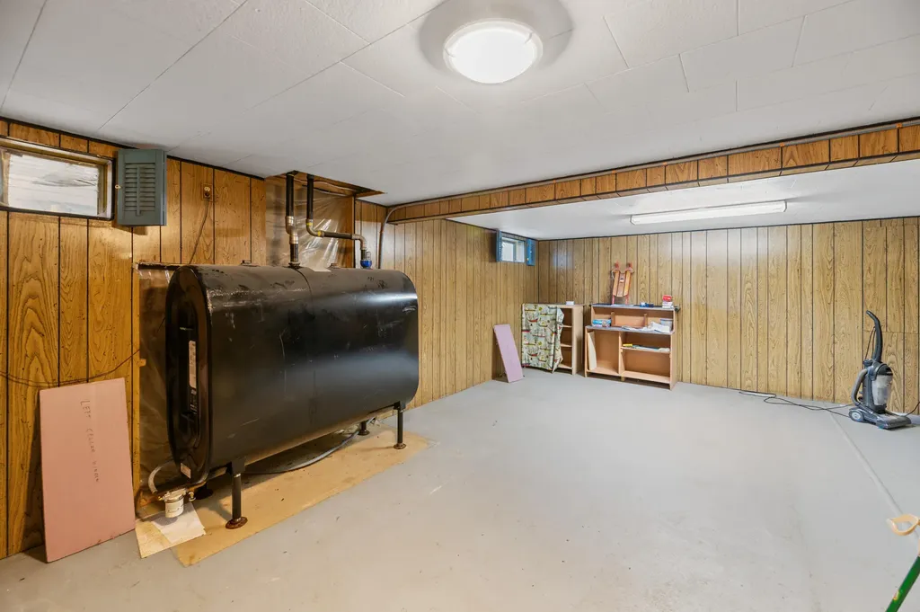 66 Rideout Avenue Lewiston ME 04240