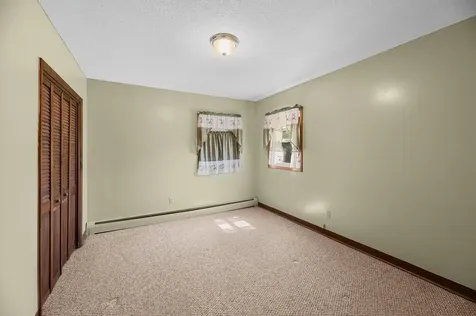 66 Rideout Avenue Lewiston ME 04240