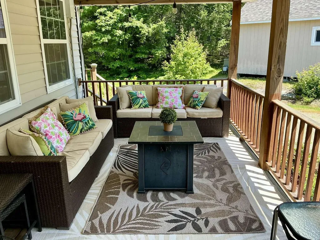 83 Christian Hill Road Bristol ME 04539
