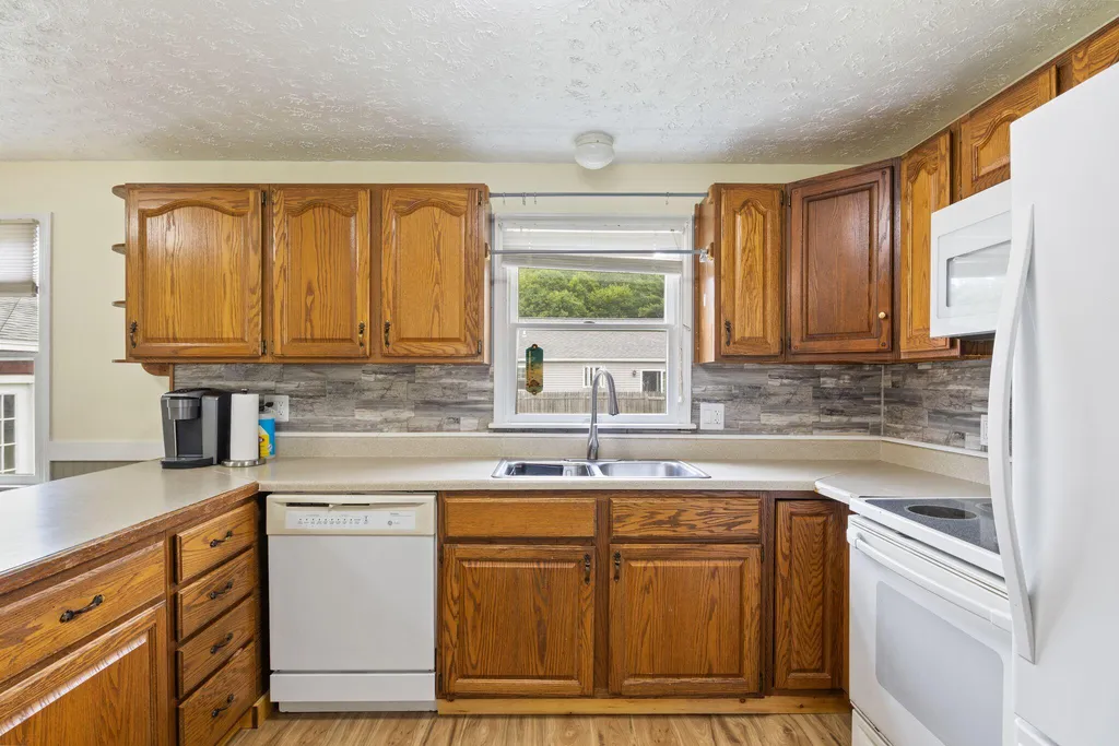 11 Miller Street Sanford ME 04073