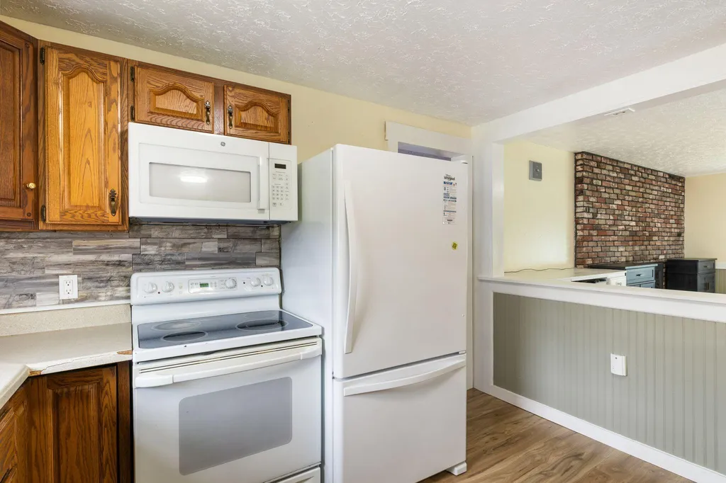 11 Miller Street Sanford ME 04073