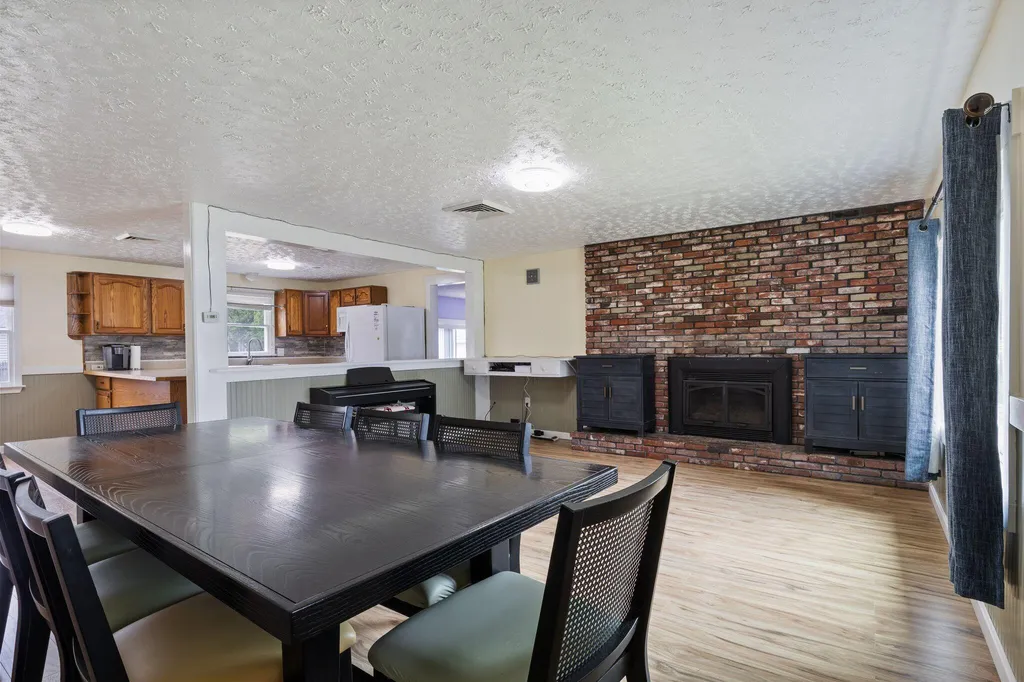 11 Miller Street Sanford ME 04073