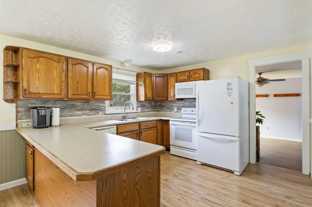 11 Miller Street Sanford ME 04073