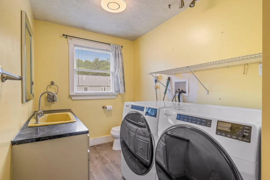 11 Miller Street Sanford ME 04073