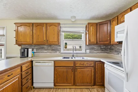 11 Miller Street Sanford ME 04073