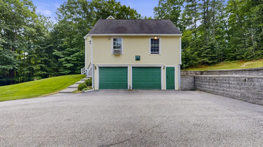 95 Snow Road Durham ME 04222