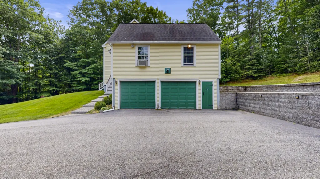 95 Snow Road Durham ME 04222