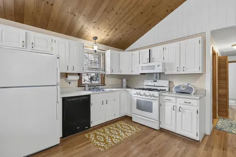 16 Highland Avenue York ME 03909