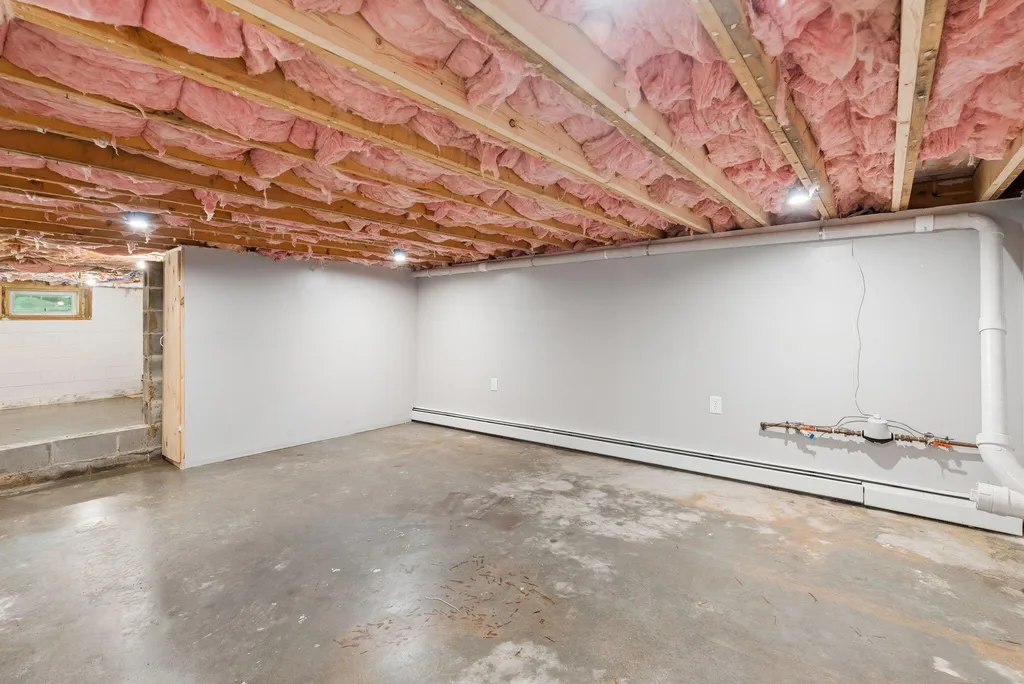 28 Douglas Street Lisbon ME 04252