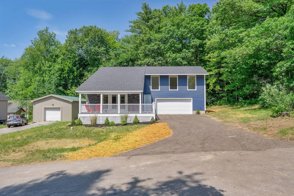 28 Douglas Street Lisbon ME 04252