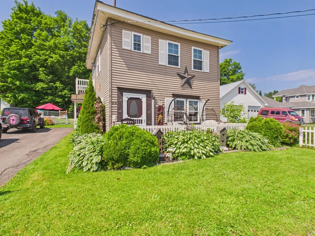 28 Silver Street Mars Hill ME 04758