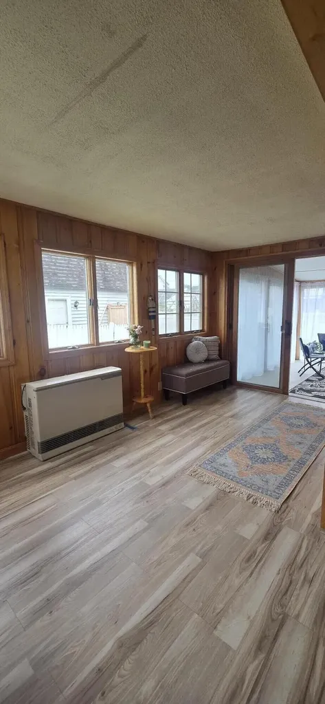 11 Surf Avenue York ME 03909