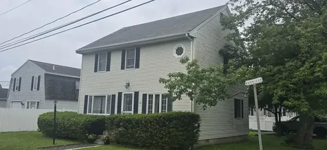11 Surf Avenue York ME 03909