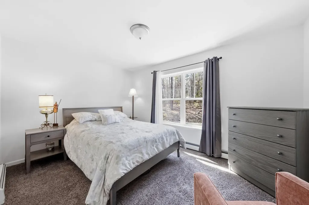 22 Quarry Trail South Thomaston ME 04858