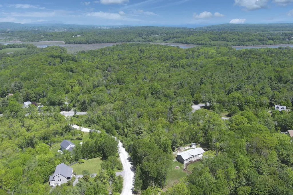22 Quarry Trail South Thomaston ME 04858