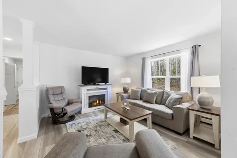 22 Quarry Trail South Thomaston ME 04858