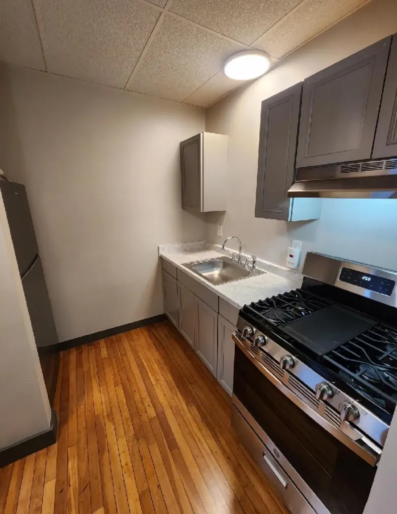 19 Wood Street Lewiston ME 04240