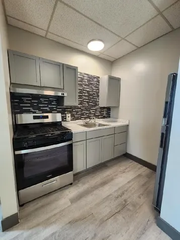 19 Wood Street Lewiston ME 04240