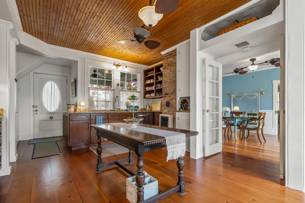 4 Meadow Cove Road Boothbay ME 04544