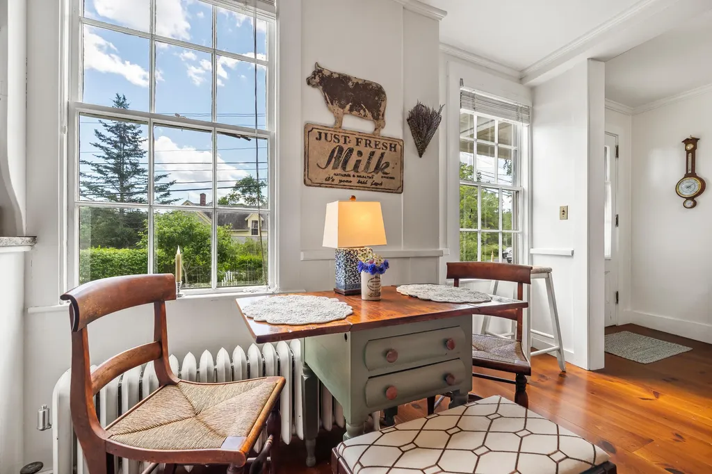 4 Meadow Cove Road Boothbay ME 04544